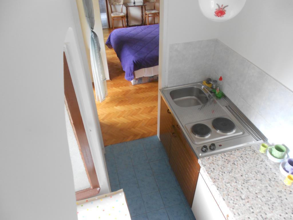 Guesthouse Kuća na šterne Lovran Værelse billede