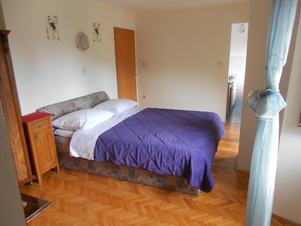 Guesthouse Kuća na šterne Lovran Værelse billede
