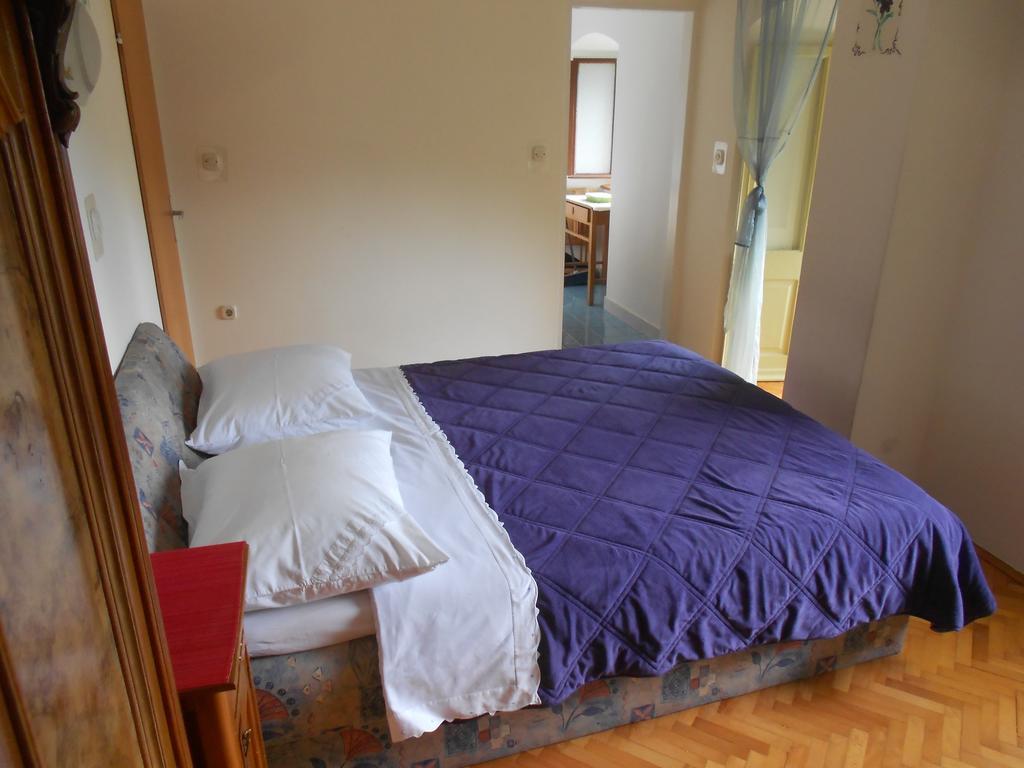 Guesthouse Kuća na šterne Lovran Værelse billede
