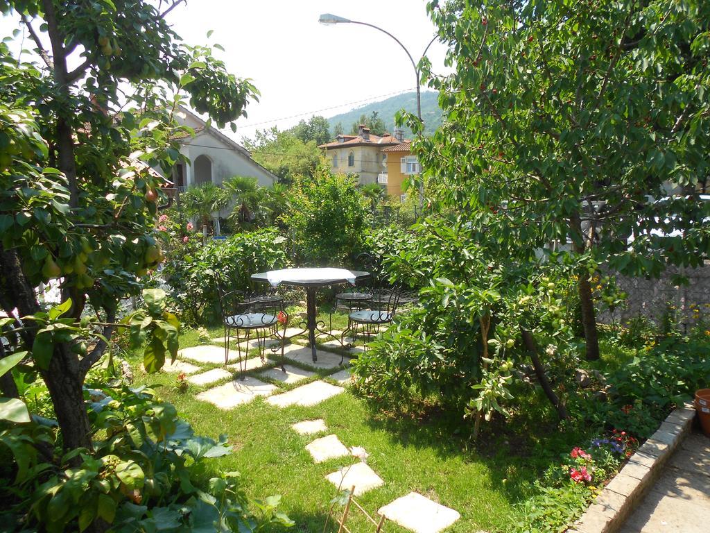 Guesthouse Kuća na šterne Lovran Eksteriør billede