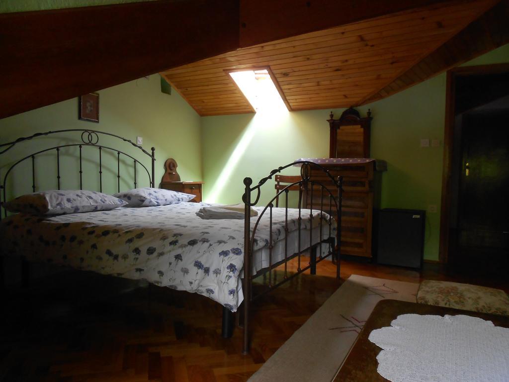 Guesthouse Kuća na šterne Lovran Værelse billede